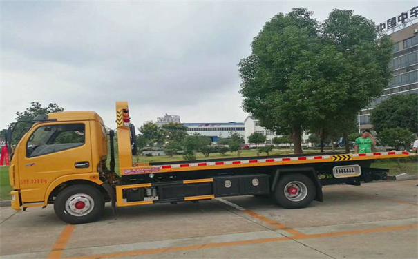 红河定远24小时拖车救援电话号码，定远道路救援公司怎么收费的
